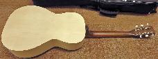 Art Lutherie Roadhouse Faded Cream A/E incl gigbag