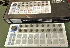 Arturia Beatstep