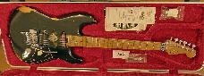 EVH Frankie Striped MN Relic R/W/B, Stripe Series, incl Case