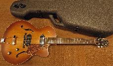 Godin 5th Avenue Kingpin II P90's, incl TRIC