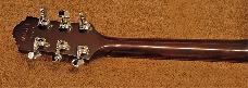 Guild Westerly JF4 NT incl pickup, koffer